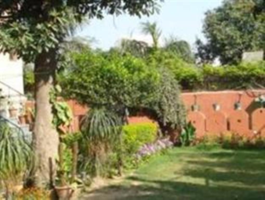 K S Palace Bed & Breakfast New Delhi