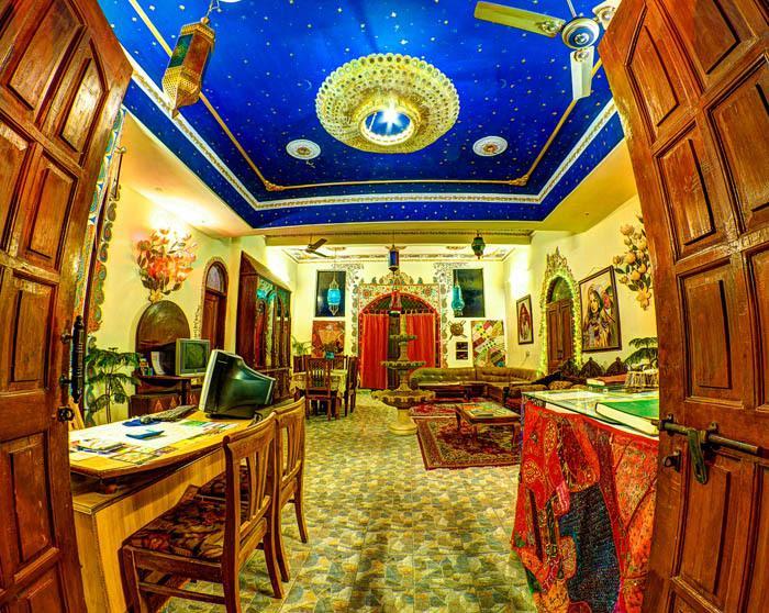 K S Palace Bed & Breakfast 2*