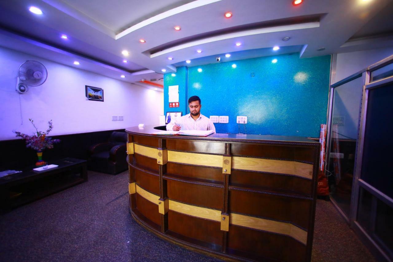 Opo Metro Tower Delhi Airport Hotel 2*