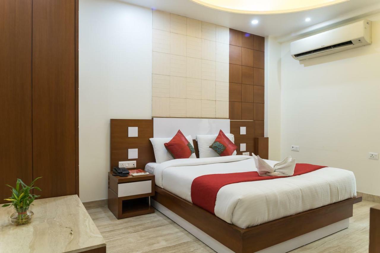 Sm Palace Hotel 3*