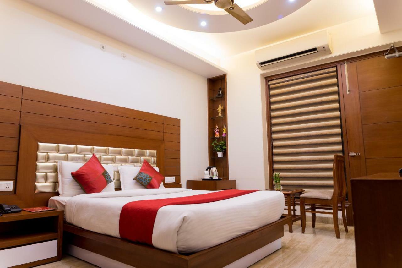 Hotel Sm Palace New Delhi