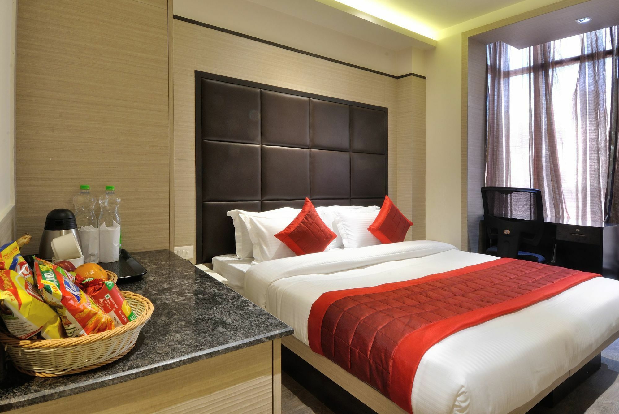 Hotel Royal Grand - Opposite Axis Bank East Patel Nagar 3*