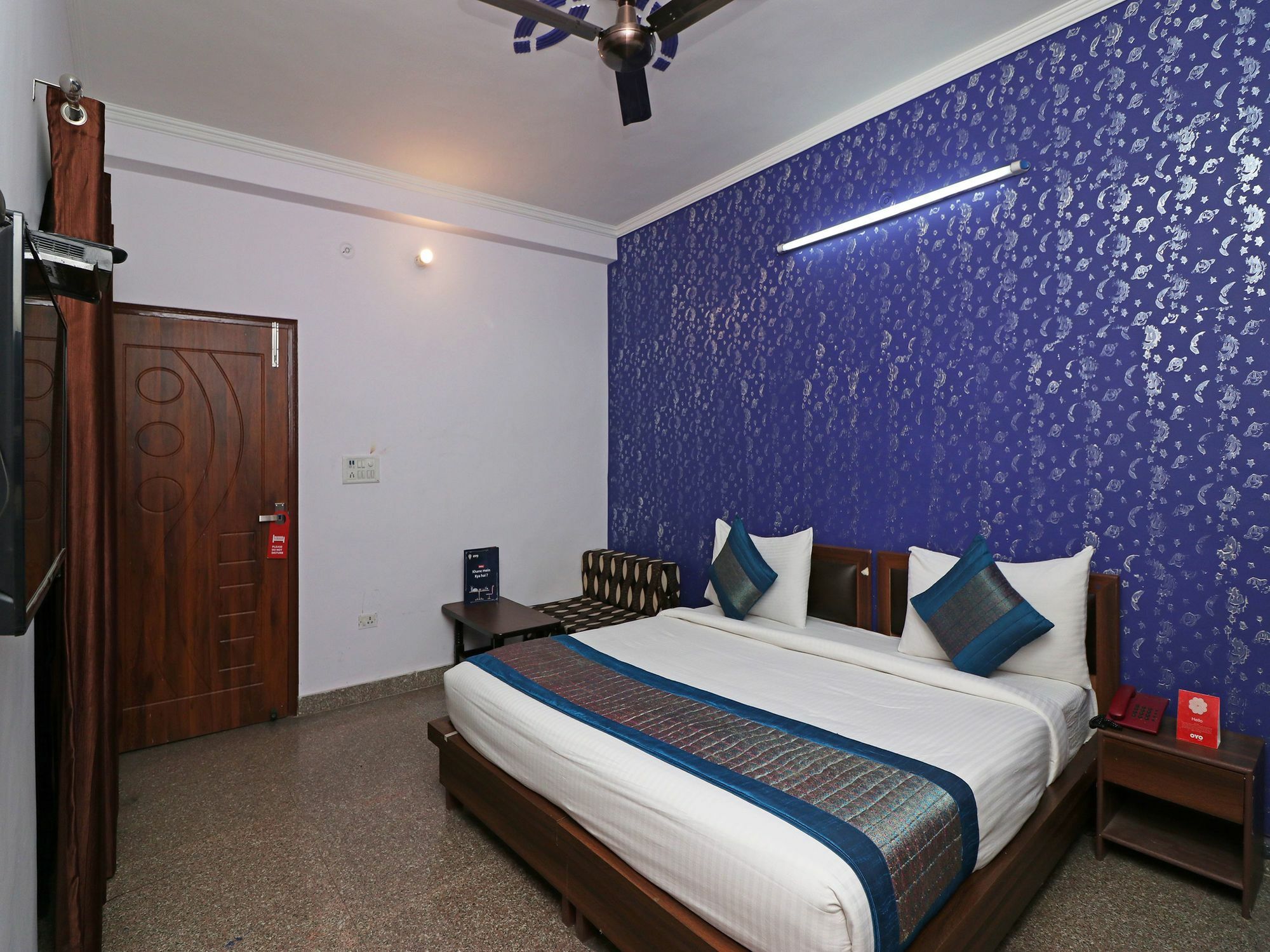 Oyo 13107 Westend Residency 3* New Delhi
