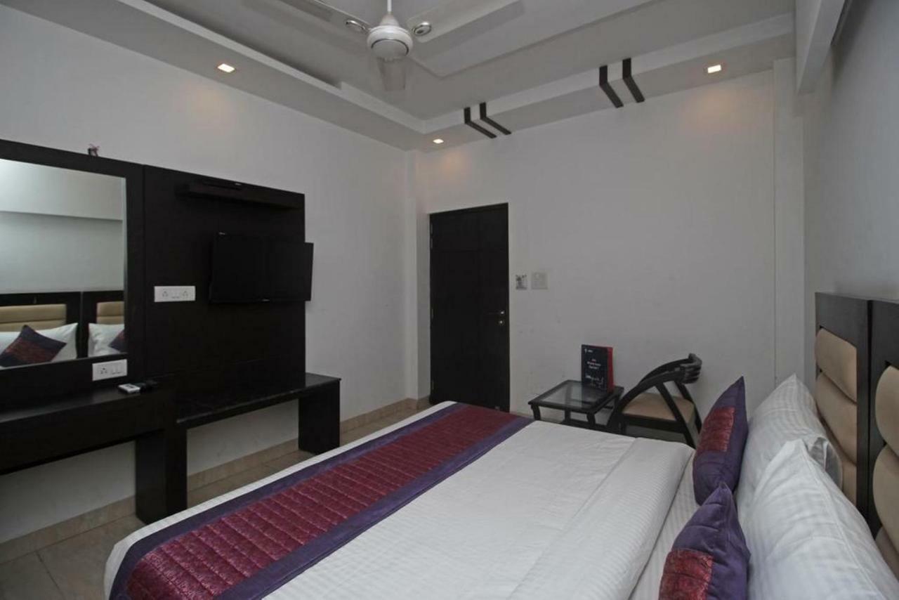 Arihant Inn-near Blk Hospital 2*