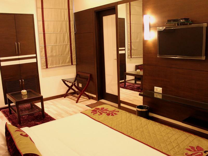 Hotel Amrapali Grand 4*