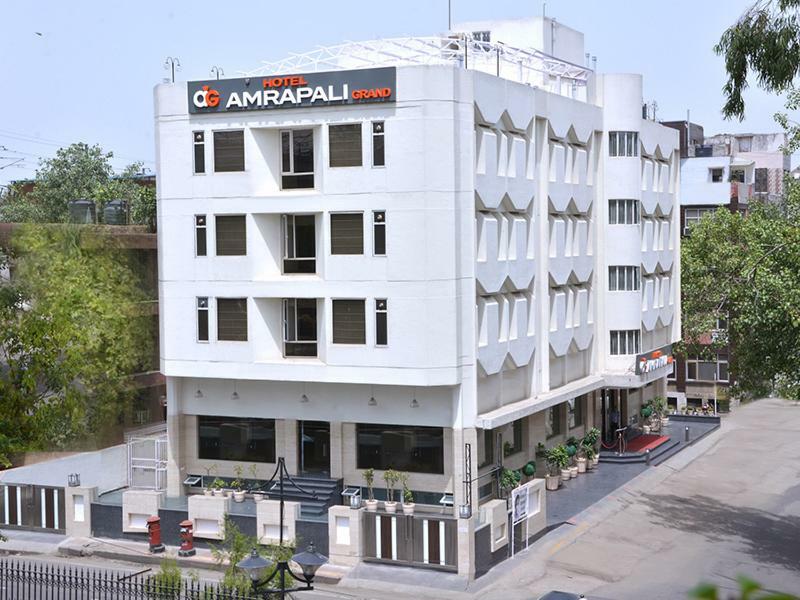 Amrapali Grand Hotel 4*