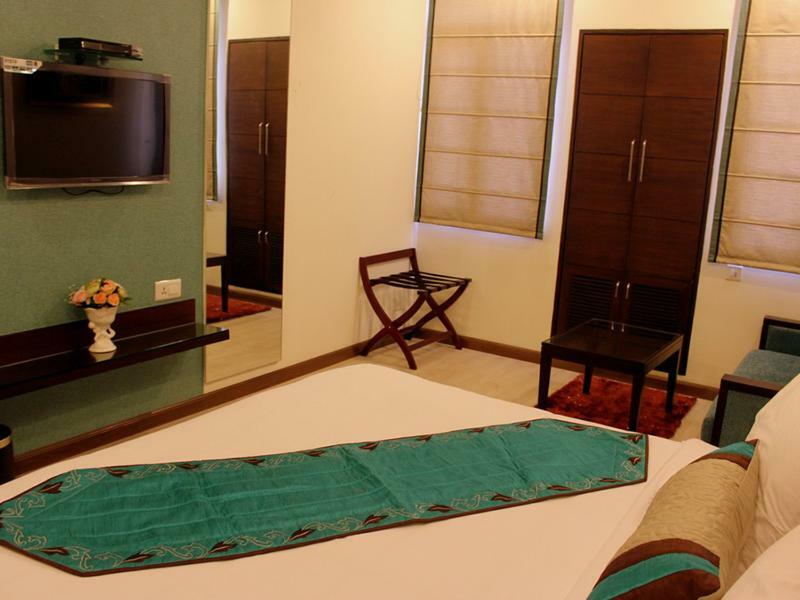 Hotel Amrapali Grand