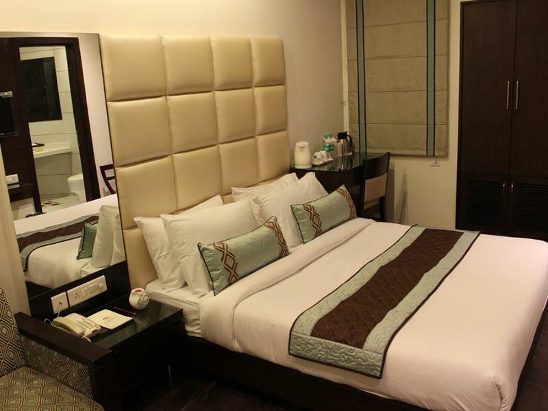 Amrapali Grand New Delhi