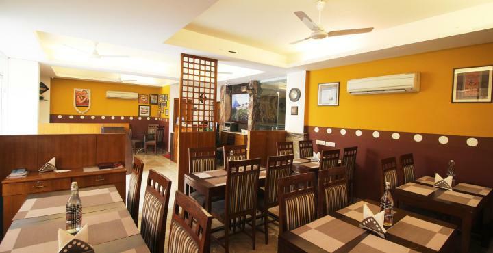 Hotel Tawang Near B L Kapoor Hospital A Well Hygiene 3*