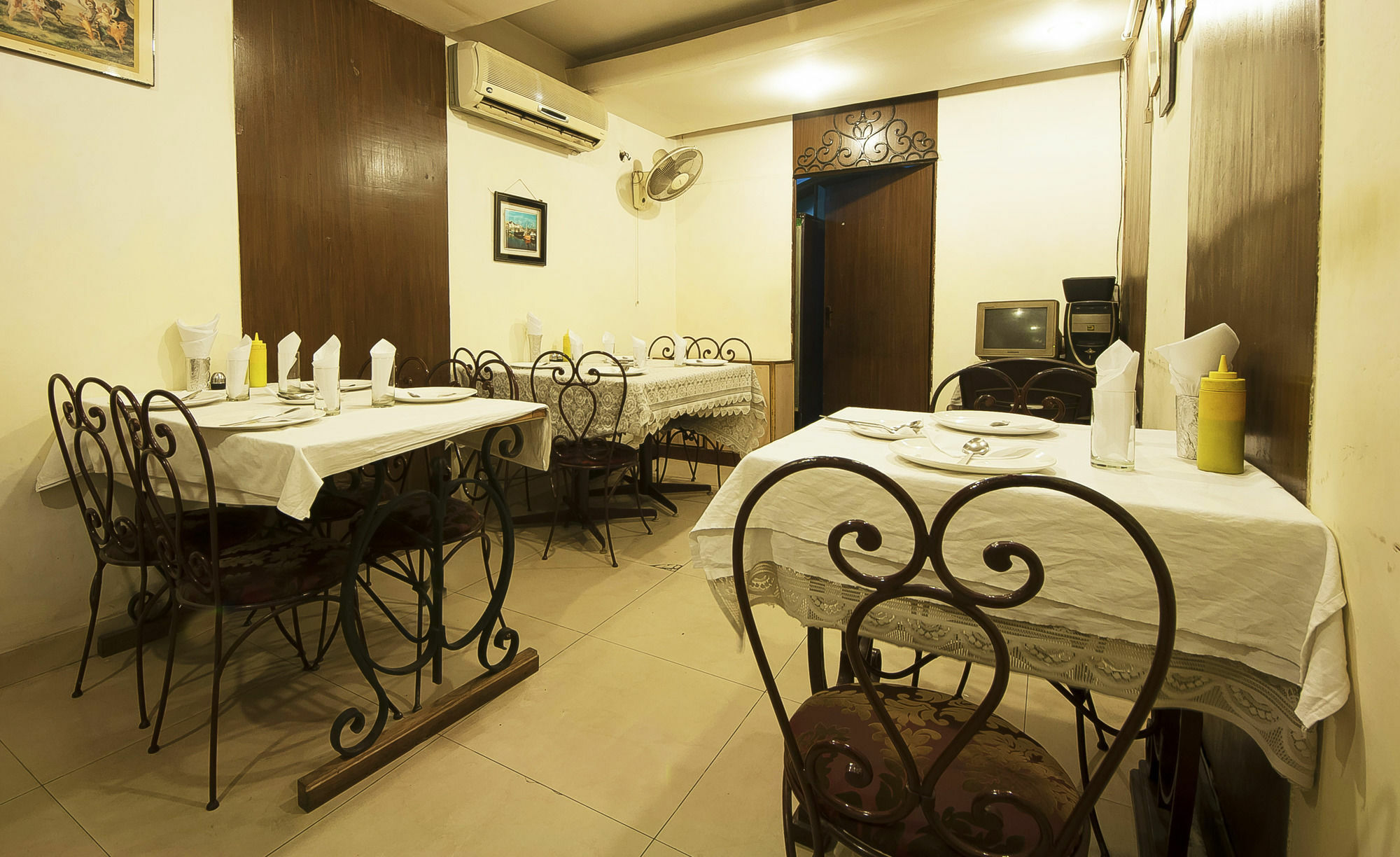 Hotel Golden Leaf 3*