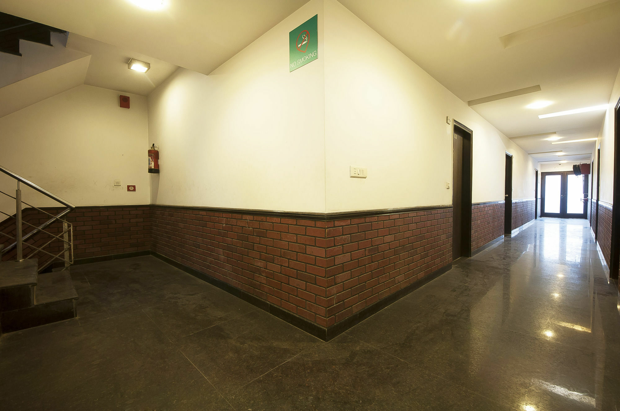 Hotel Golden Leaf 3*