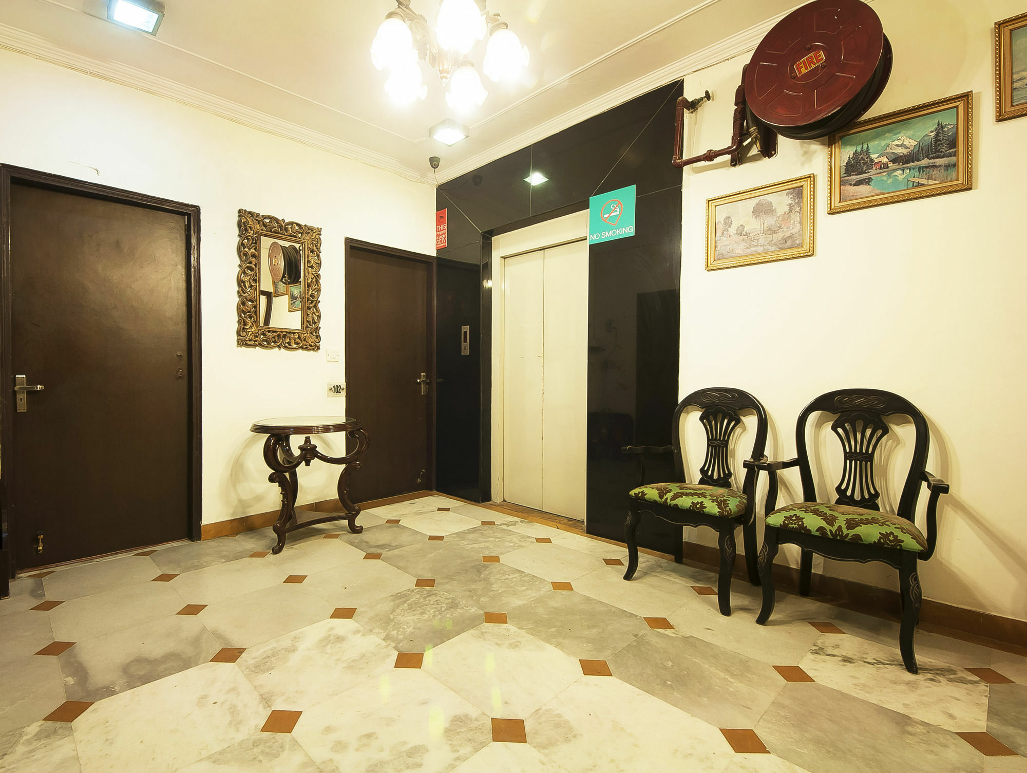 Hotel Golden Leaf 3*
