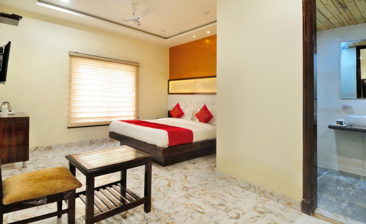 The Grand Uddhav Hotel 3*