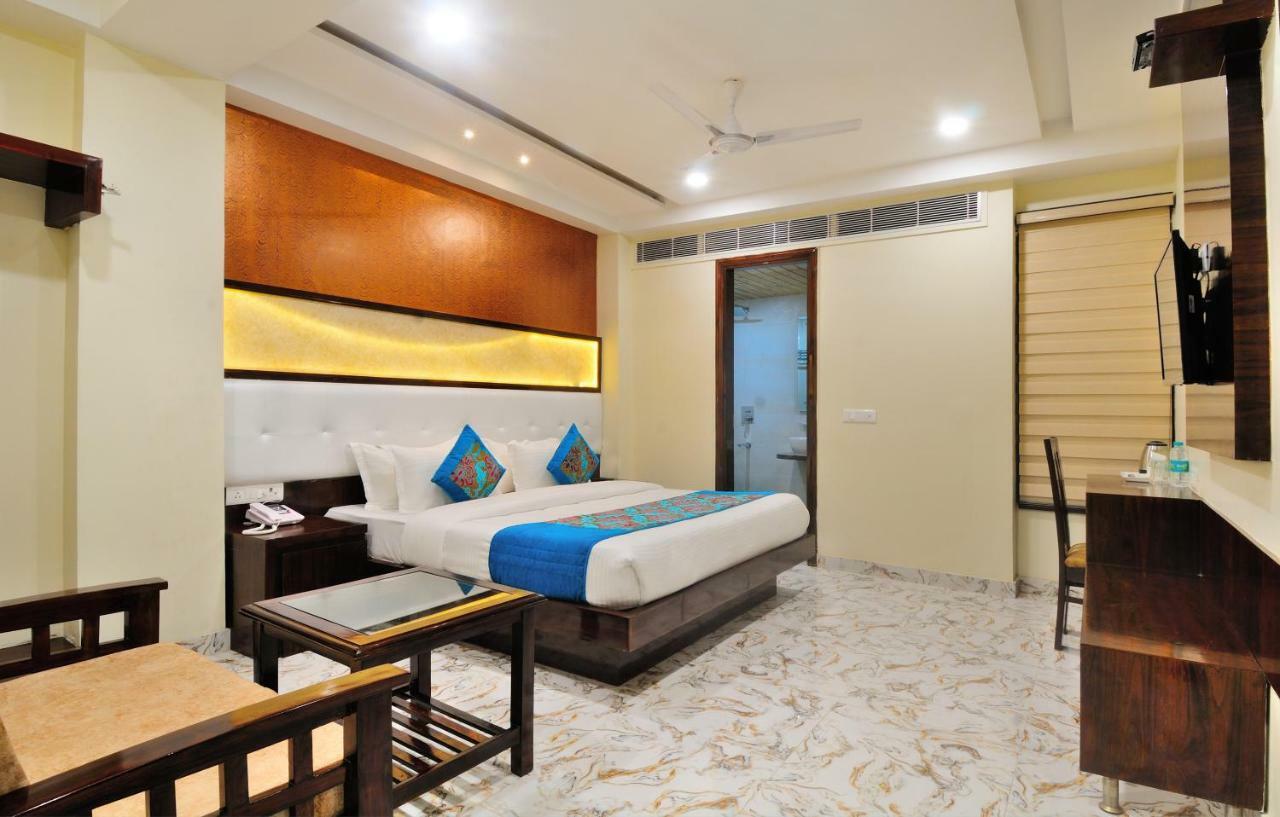 The Grand Uddhav Nova Deli