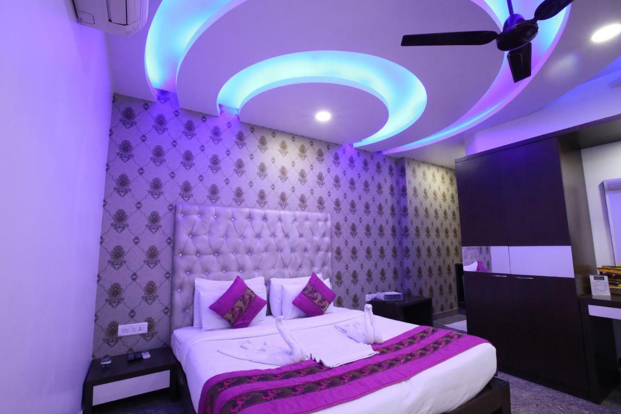 Surya International Hotel 3*