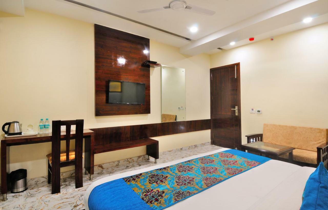 Hotel The Grand Uddhav Nova Deli