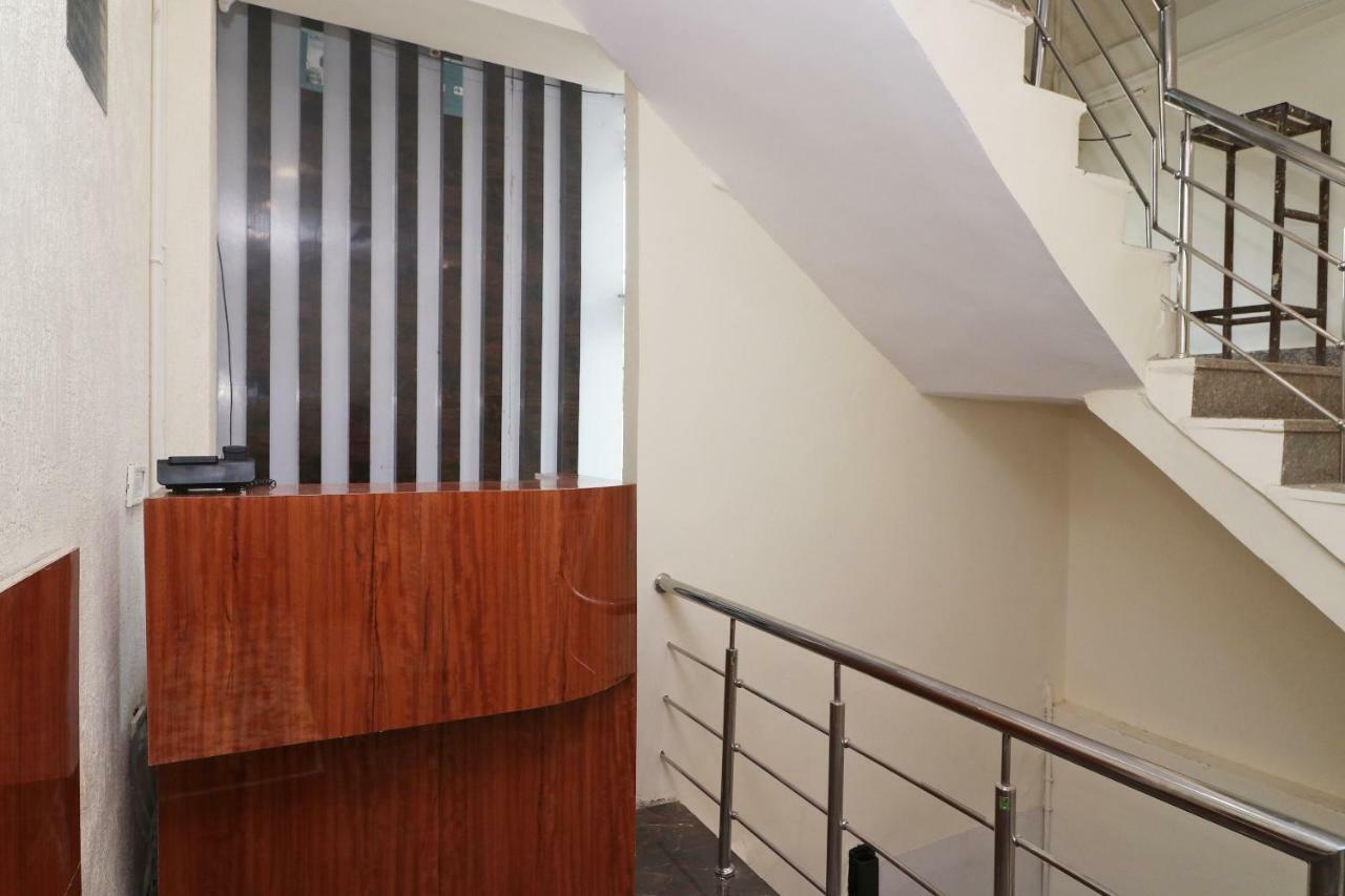 Hotel Oyo 45940 Grand Imperial 3*