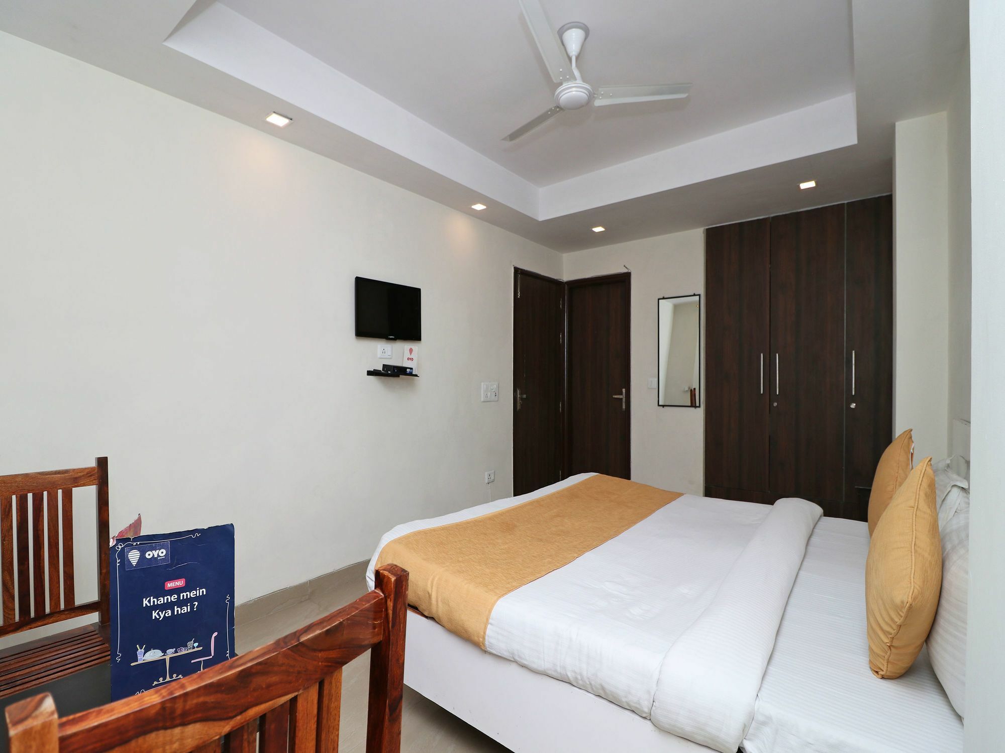 Hotel Oyo 13301 Mayesha Residency