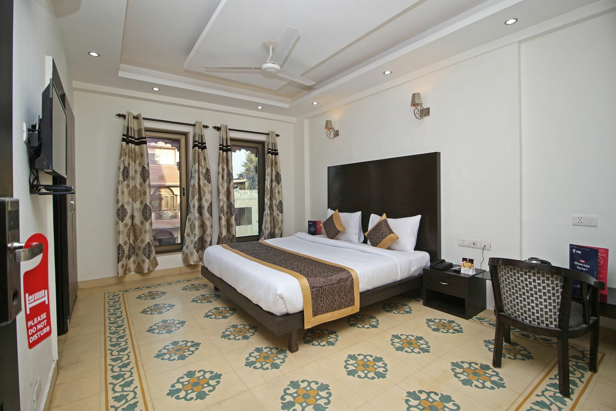 Oyo 8352 Gera's Heritage New Delhi