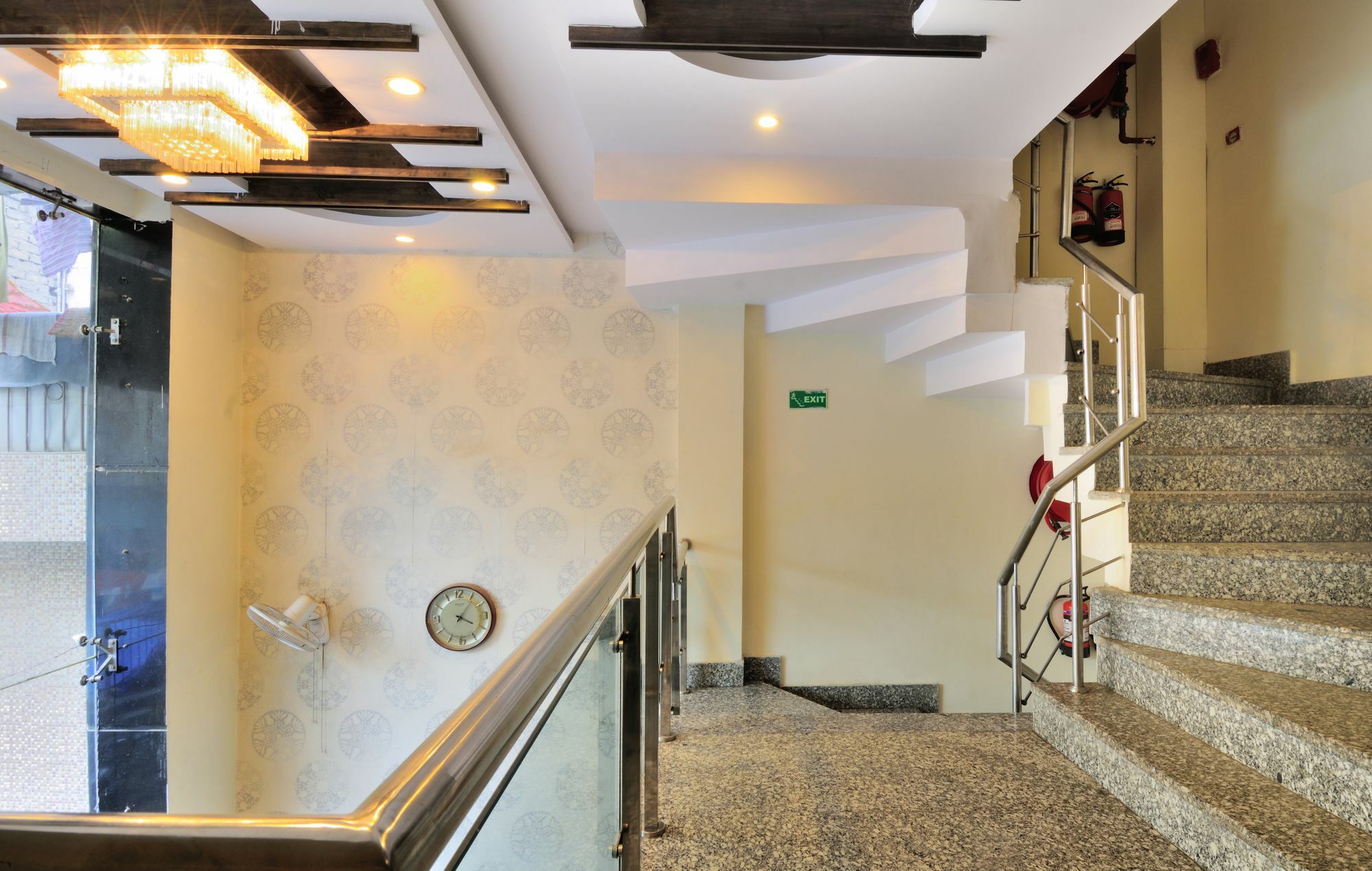 Gold Star - Paharganj 3*
