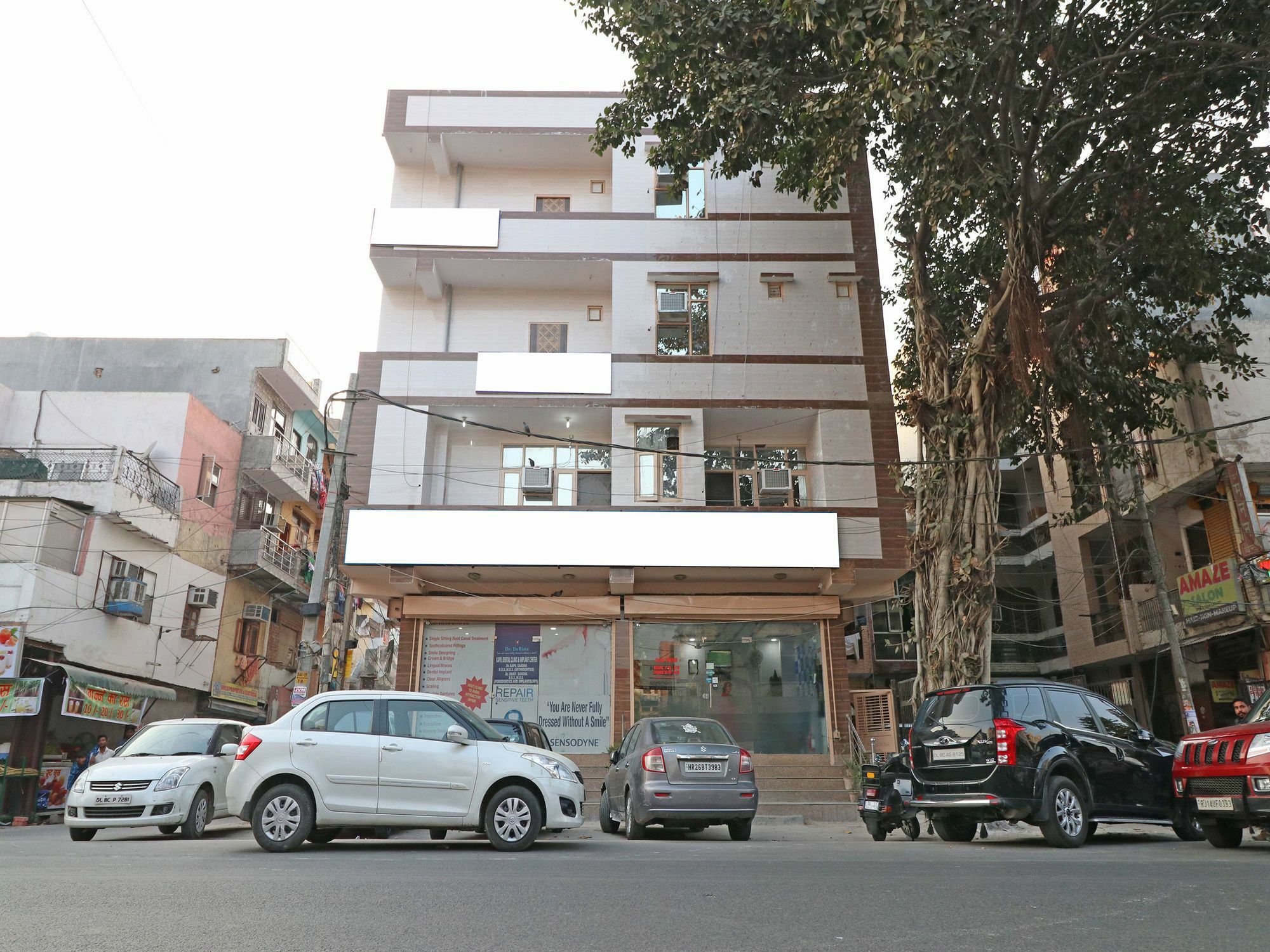 Oyo New Capital Near M2k Cinemas Rohini
