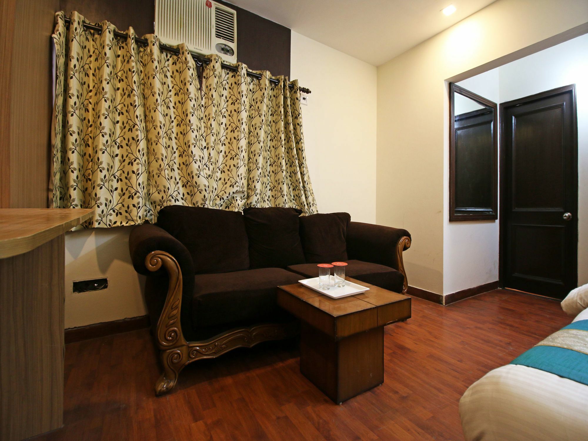 Hotel Oyo South Plaza Near Lotus Temple New Delhi