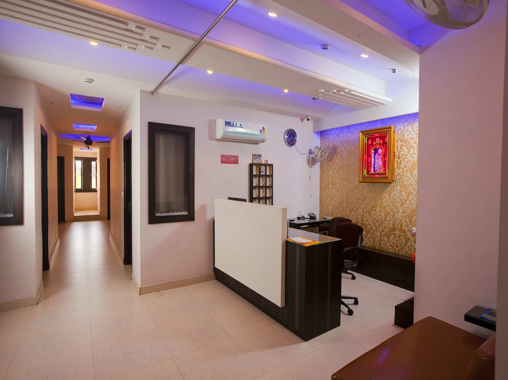 Hotel Oyo 5385 Paschim Vihar