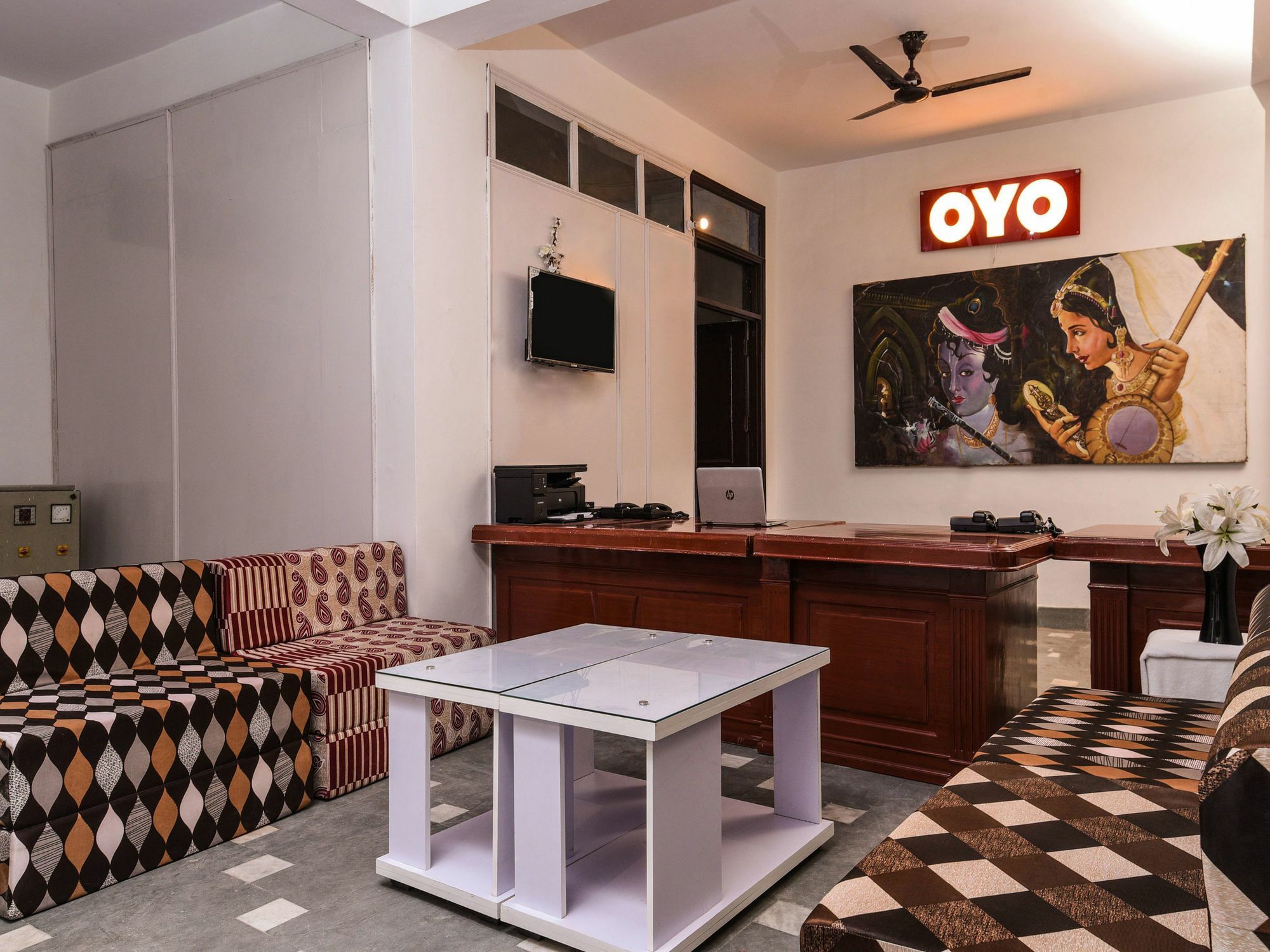Oyo 15624 Golden Plaza Hotel
