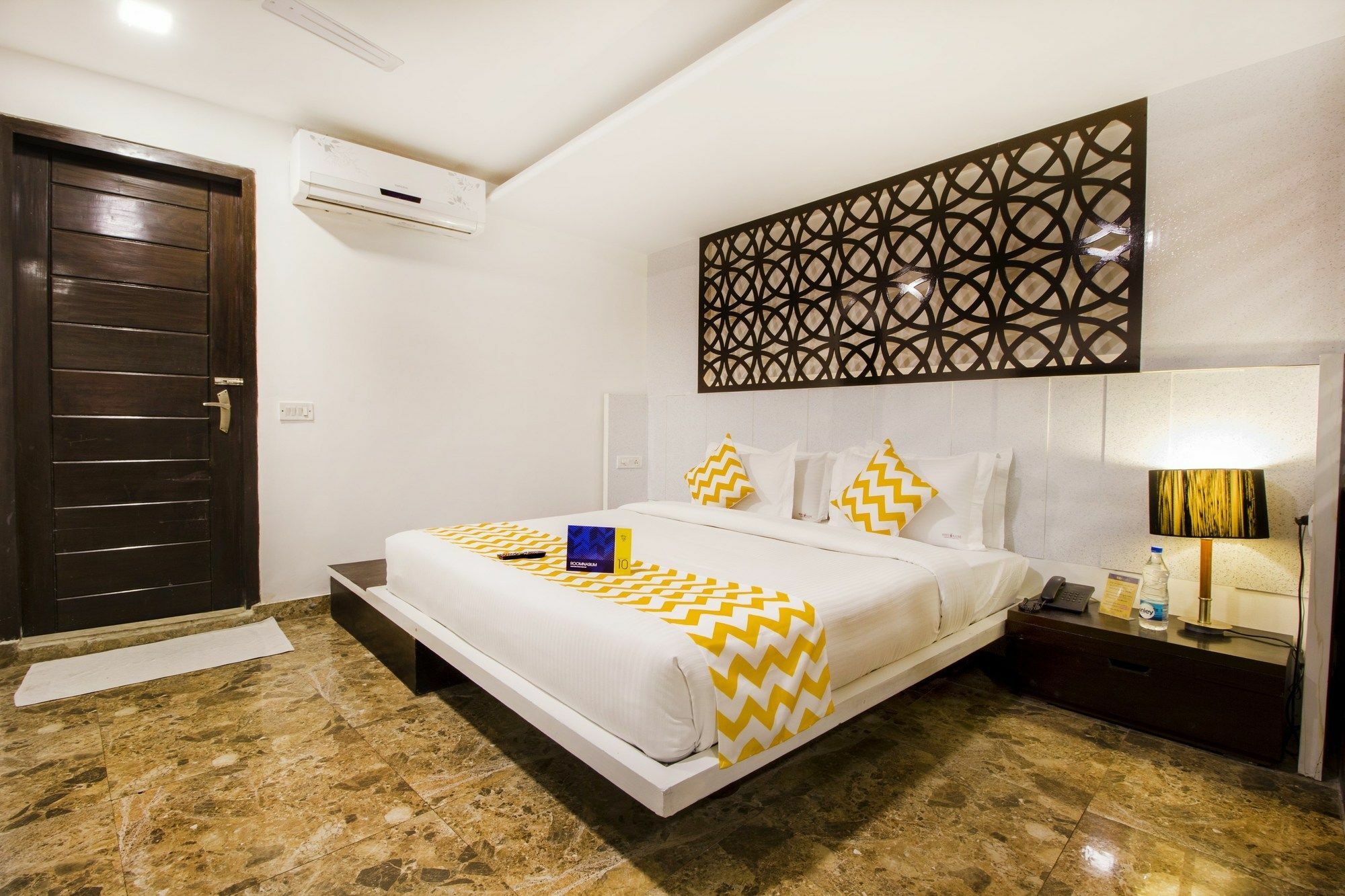 Fabhotel White Klove Near Railway Station New Delhi