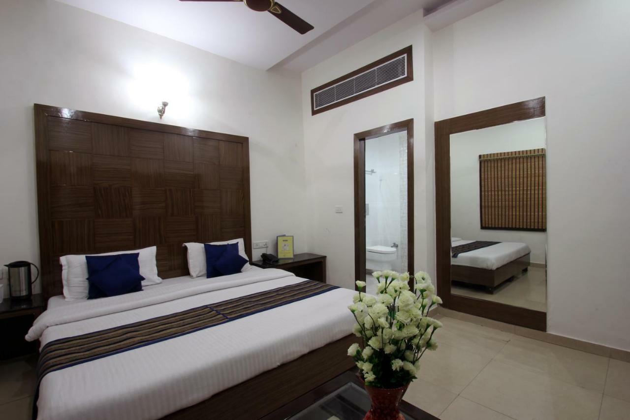 Hotel Mohan International New Delhi