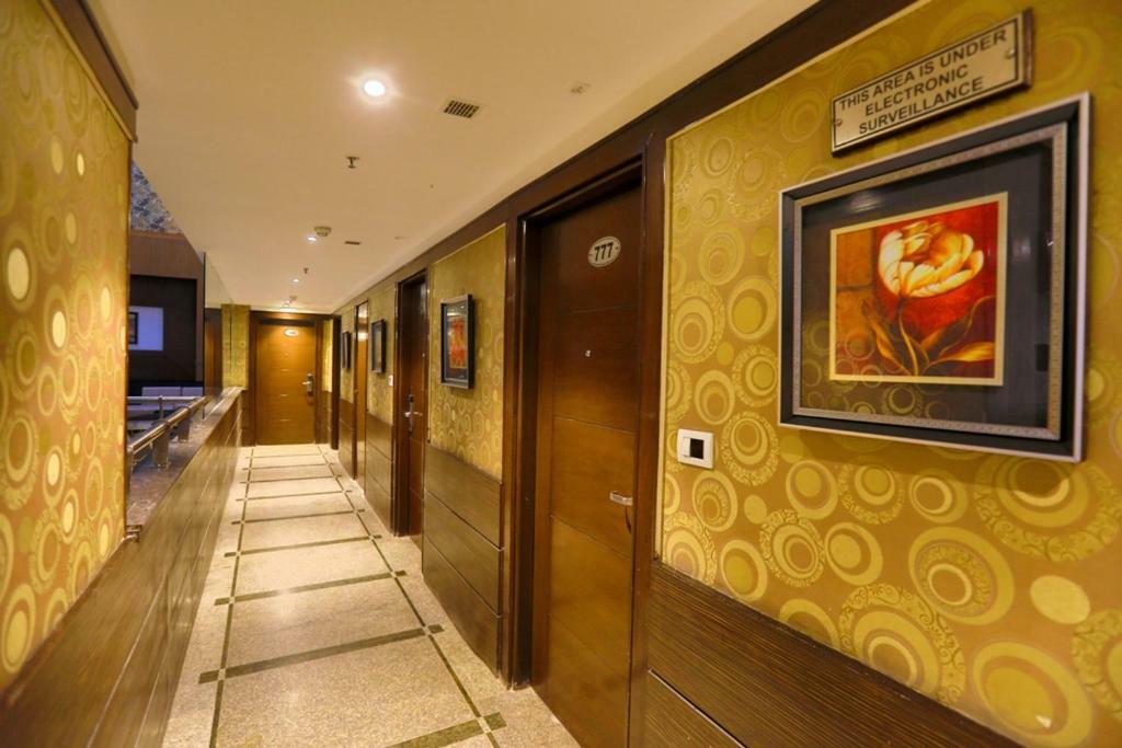 Hotel Bluemont Beacon New Delhi 4*