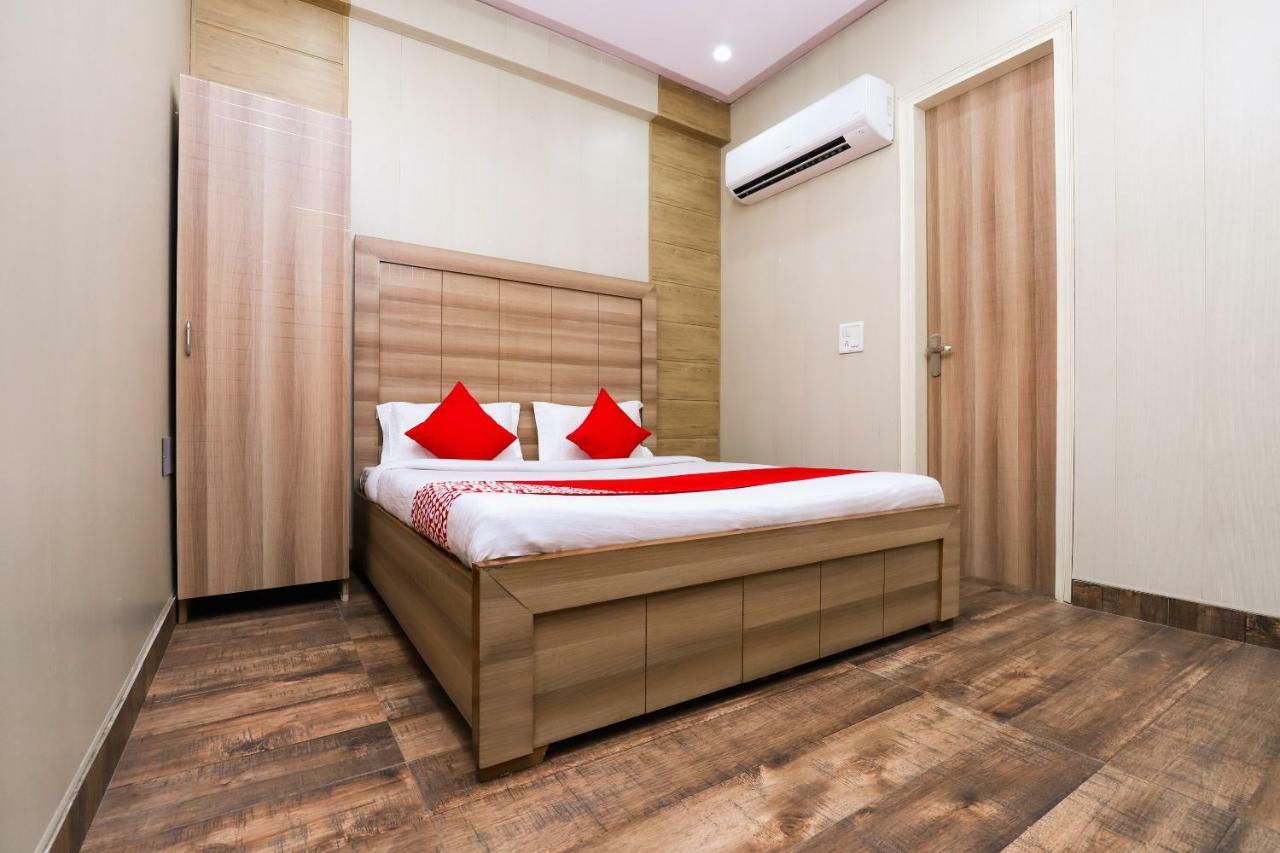 Hotel Oyo 26995 Sg Palace