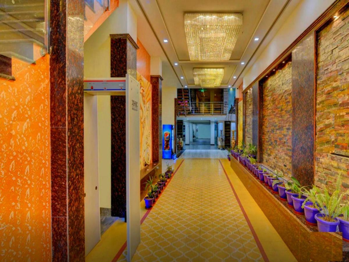 The Grand Uddhav Nova Deli