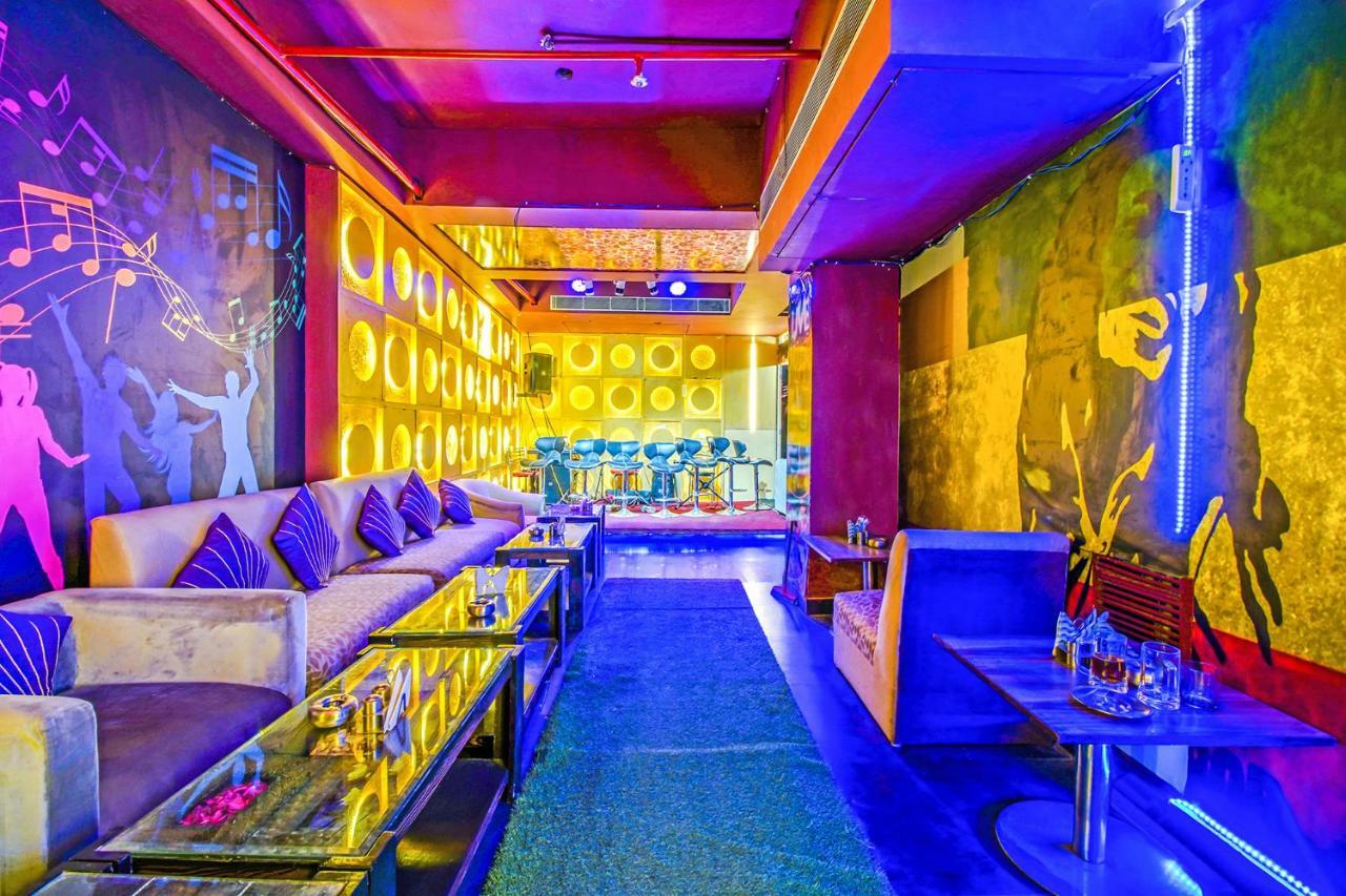 Hotel Fabhotel White Klove Near Railway Station 3*