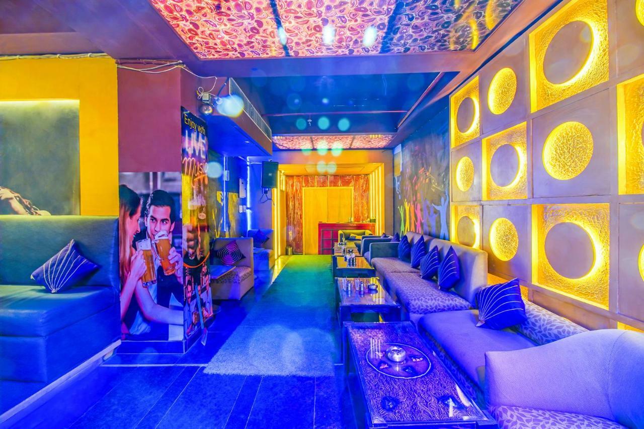 Fabhotel White Klove Near Railway Station Hotel