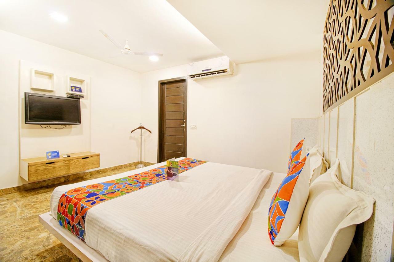 Hotel Fabhotel White Klove Near Railway Station New Delhi