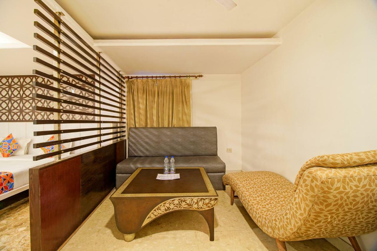Hotel Fabhotel White Klove Near Railway Station