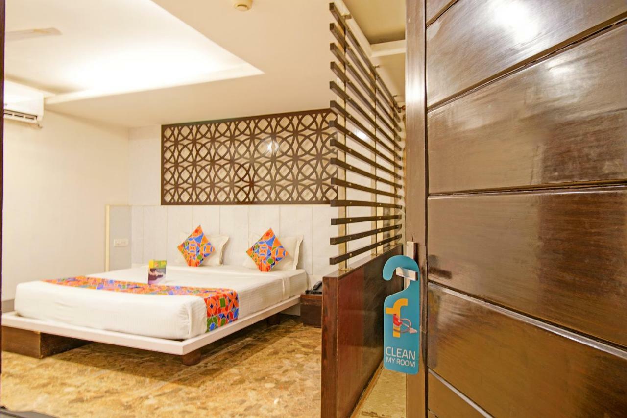 Hotel Fabhotel White Klove Near Railway Station