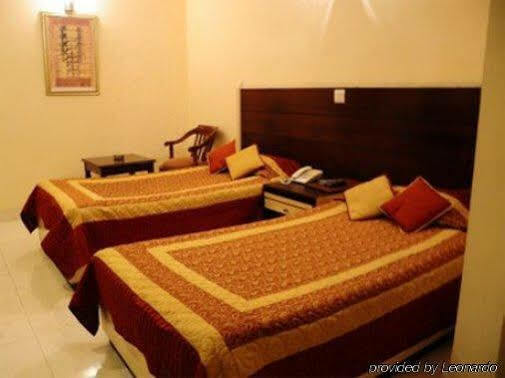 Regale Inn New Delhi