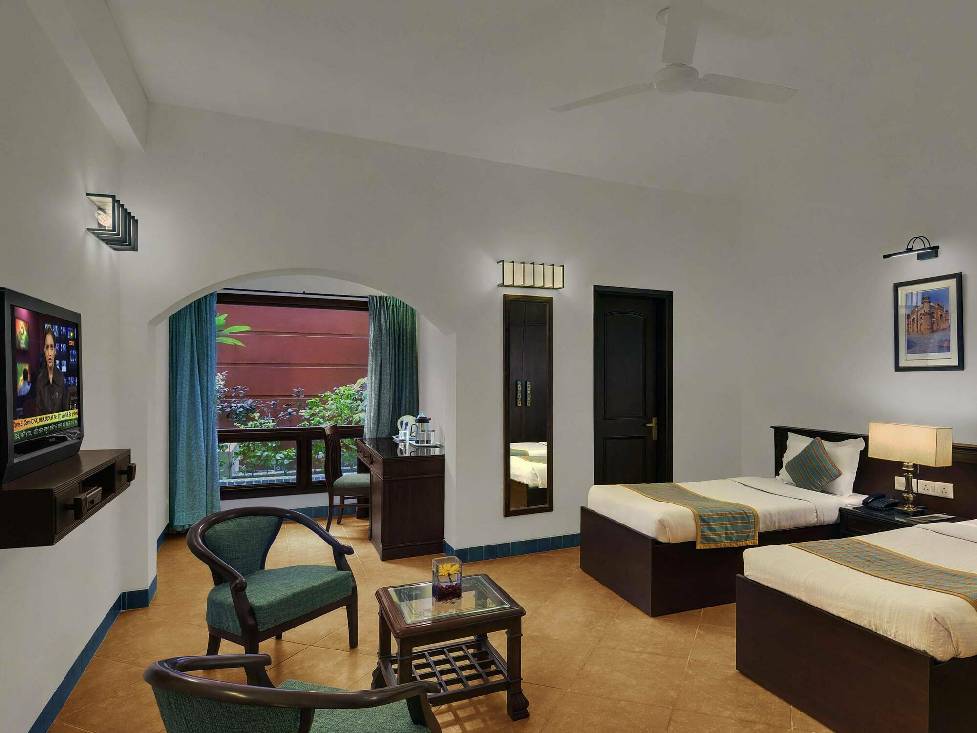 Home@f37 Kailash Colony Metro 3* New Delhi