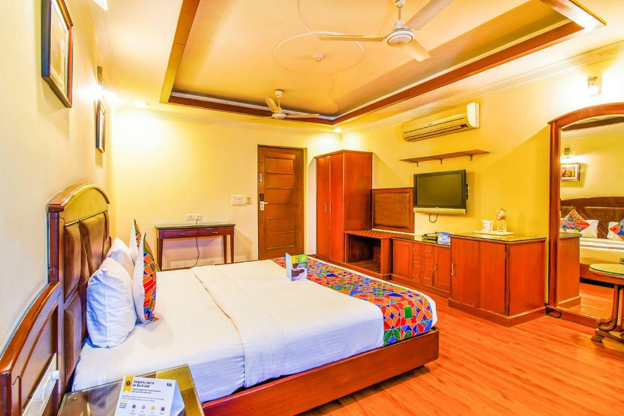 Fabhotel Residency 3*