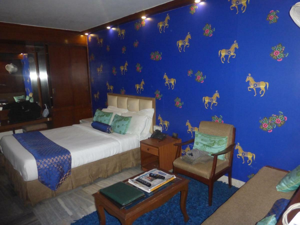Alka Classic New Delhi