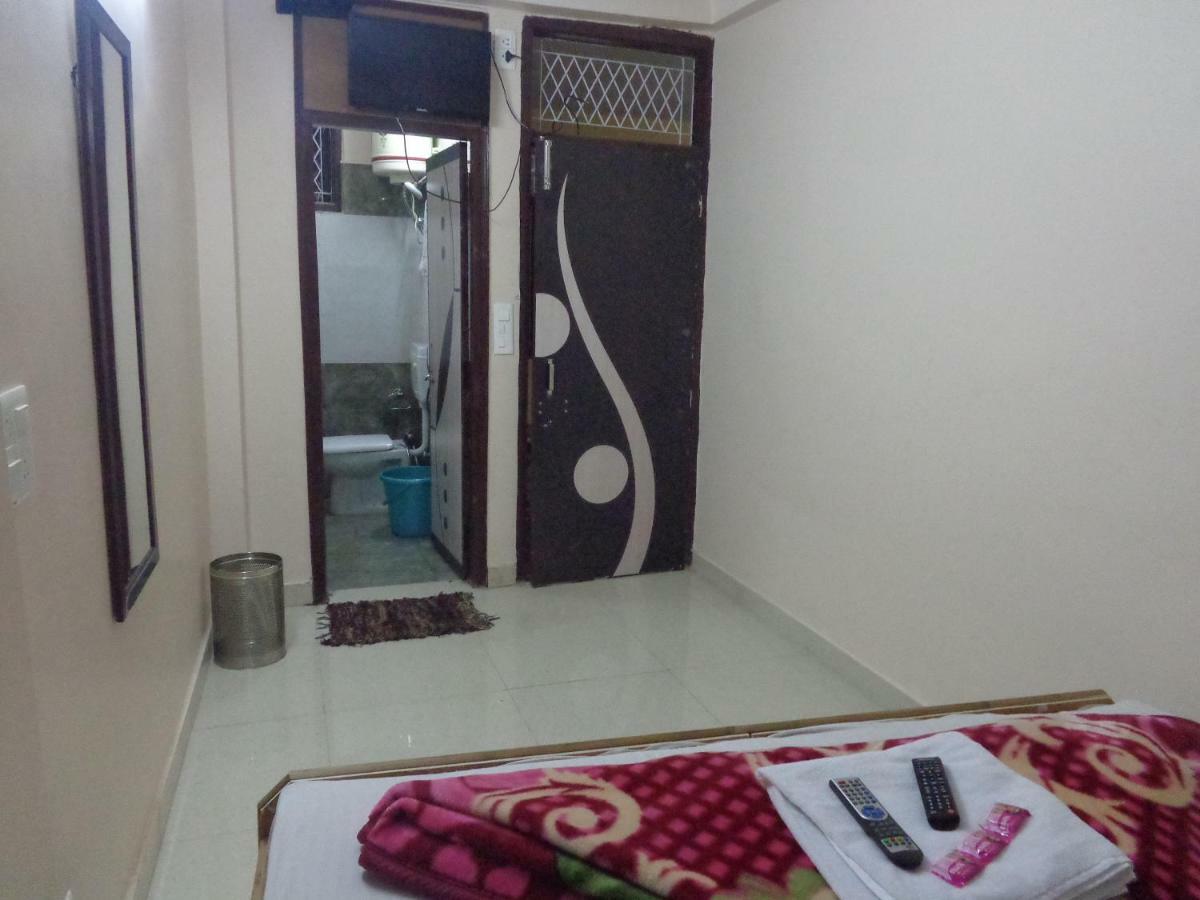 Delhi Inn,walk In Nizamuddin Railway Station Hotel 3*