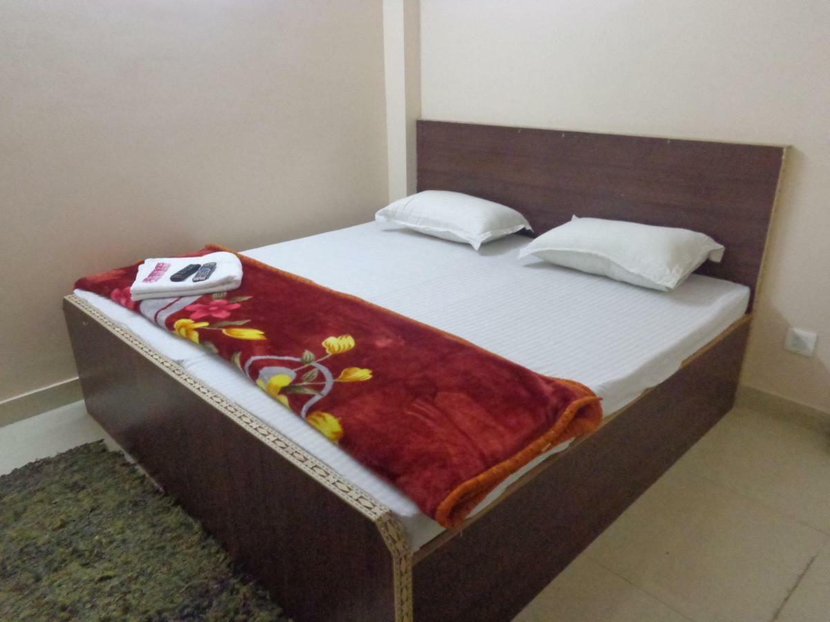 Hotel Delhi Inn,walk In Nizamuddin Railway Station New Delhi