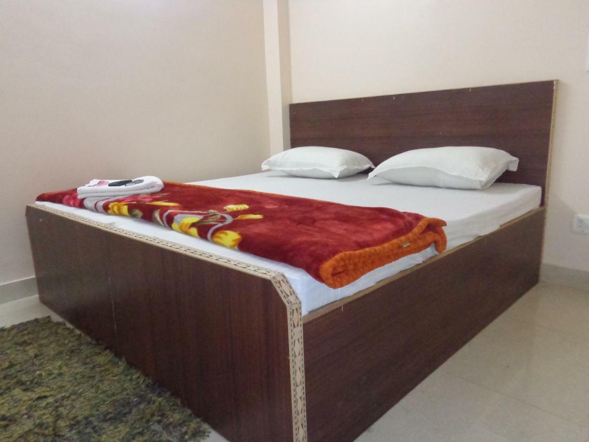 Delhi Inn,walk In Nizamuddin Railway Station Hotel 3*