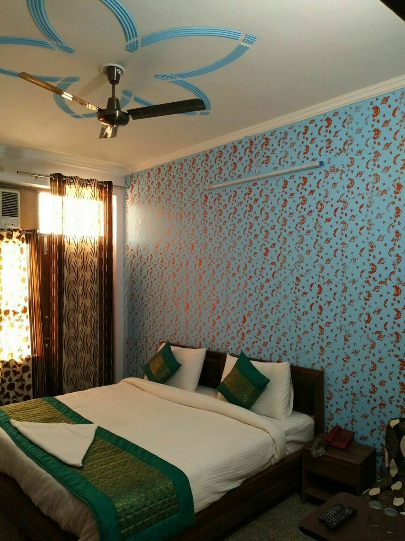 Oyo 13107 Westend Residency 3* New Delhi