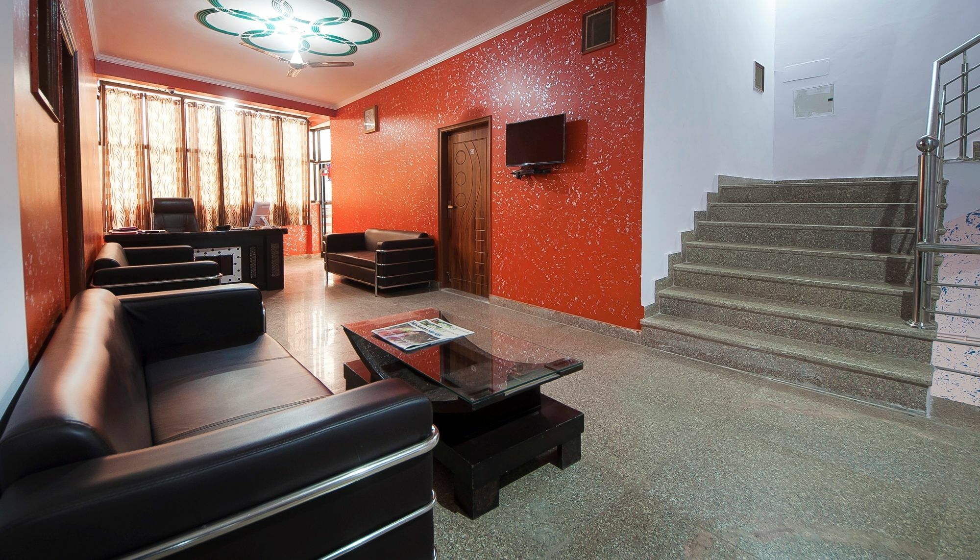 Oyo 13107 Westend Residency New Delhi