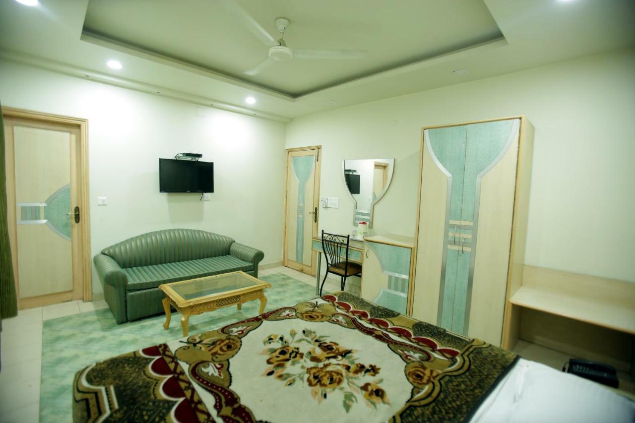 Hotel Megha Sheraton New Delhi