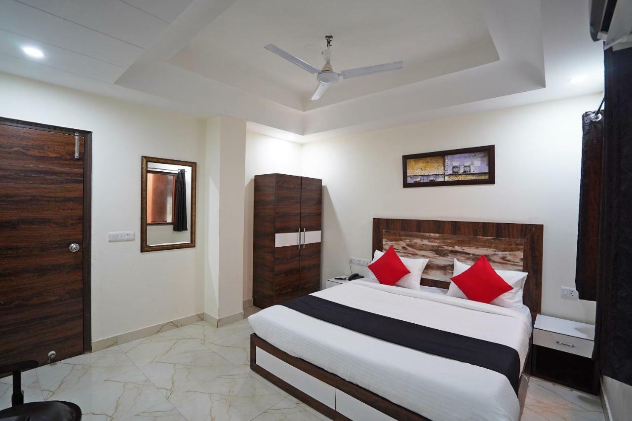 Hotel Hotel Caves Near Igi Airport Delhi