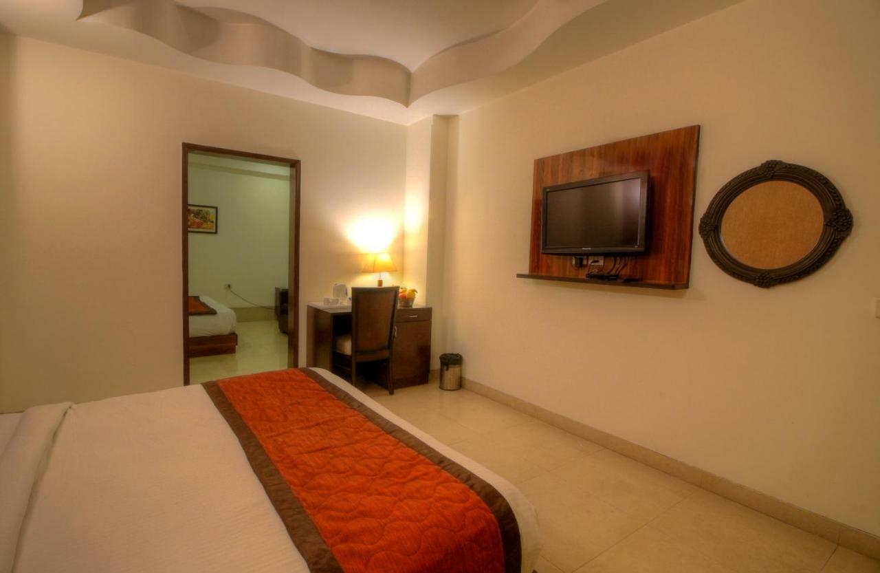 The Impress Near Delhi Airport 4* New Delhi